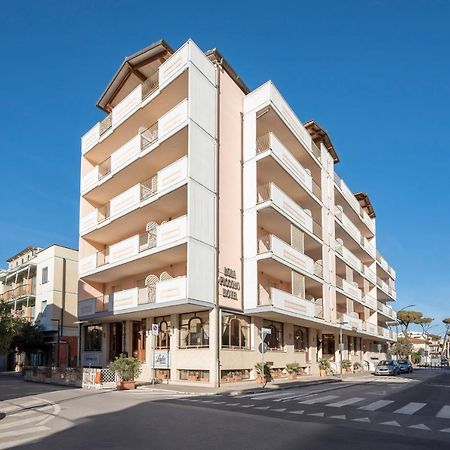 Lola Piccolo Hotel E Appartamenti Marina di Grosseto Eksteriør bilde