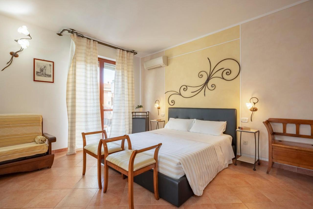 Lola Piccolo Hotel E Appartamenti Marina di Grosseto Eksteriør bilde