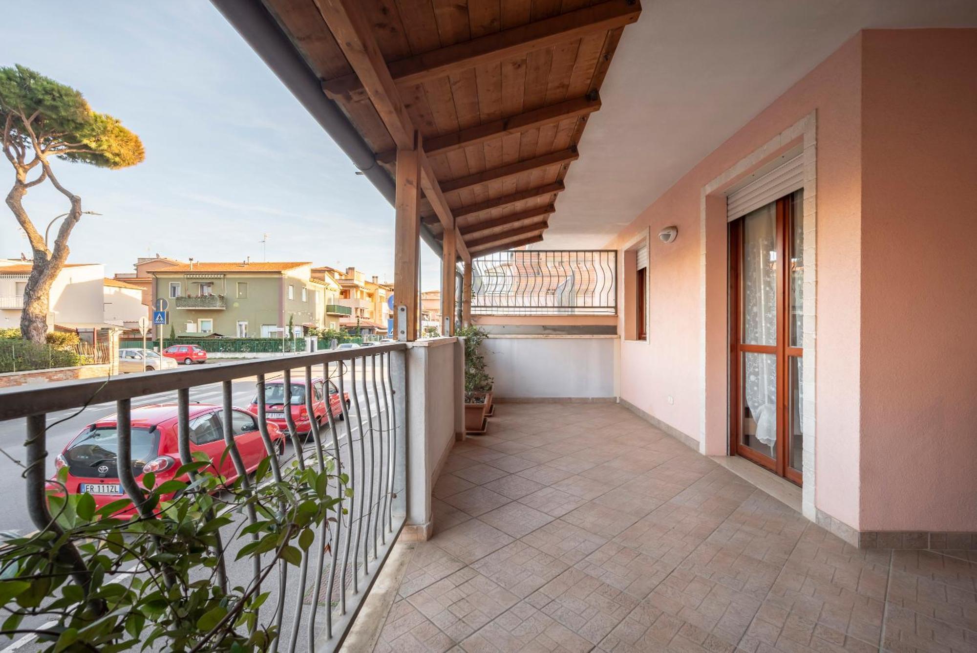 Lola Piccolo Hotel E Appartamenti Marina di Grosseto Eksteriør bilde